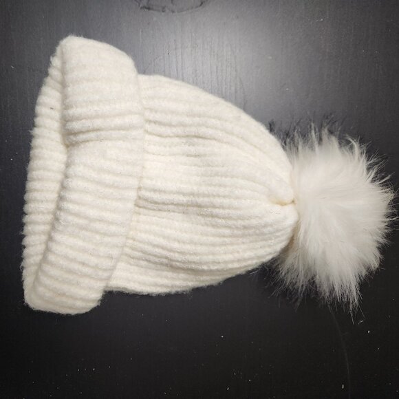 White Toque with Pom Pom - Picture 1 of 1